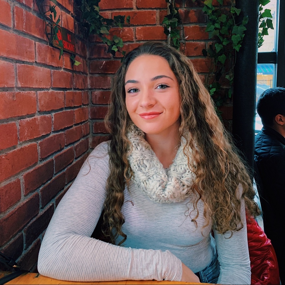 Meet your Posher, Alexandra